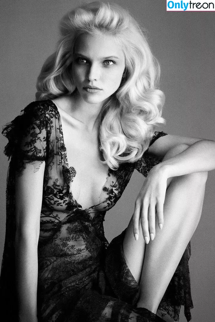 Sasha Luss голая photo #0035 (sashaluss)