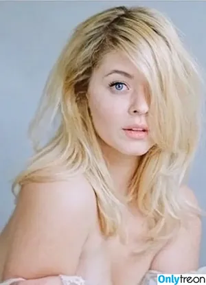 Sasha Pieterse / sashapieterse фото голая #0220