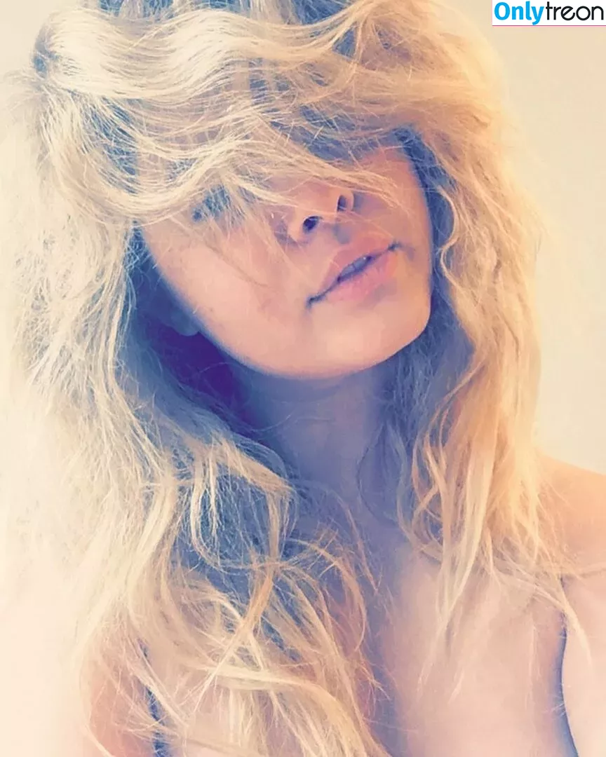 Sasha Pieterse голая photo #0137 (sashapieterse)