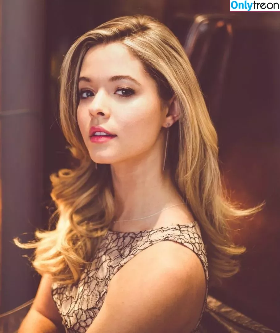 Sasha Pieterse голая photo #0184 (sashapieterse)