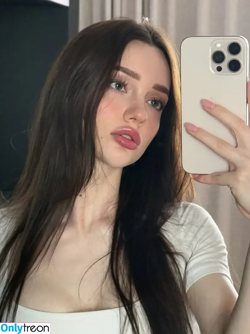 Sasherraa nude photo #0112 (Sasherraa)