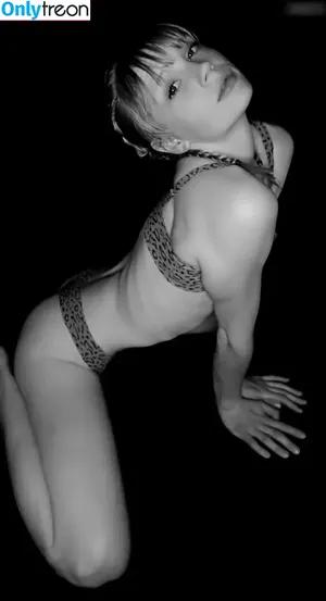 Saskia Tatjana Prang / mrs_black_cbr nude photo #0005