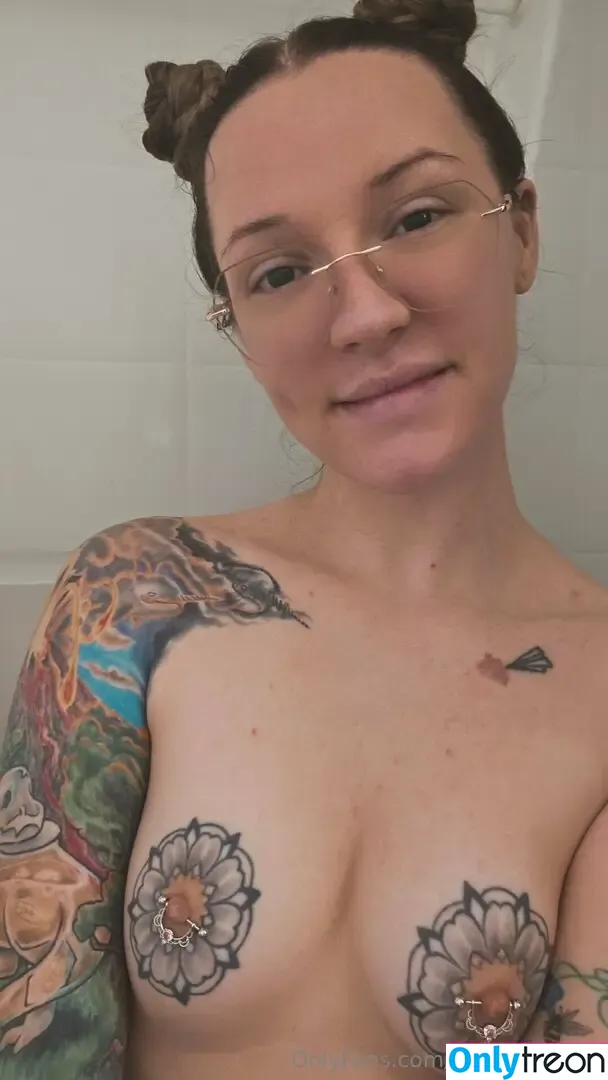 sassynopants nude photo #0084 (sassynopantscreations)