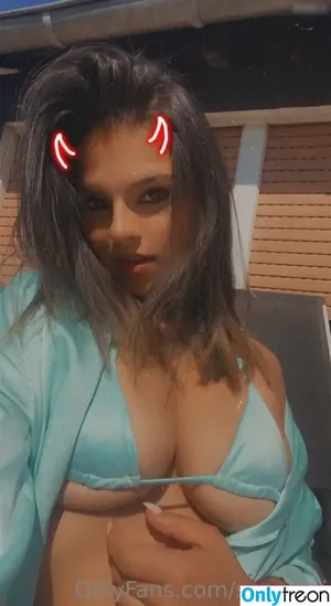 Sassysai / romi_twitch nude photo #0092