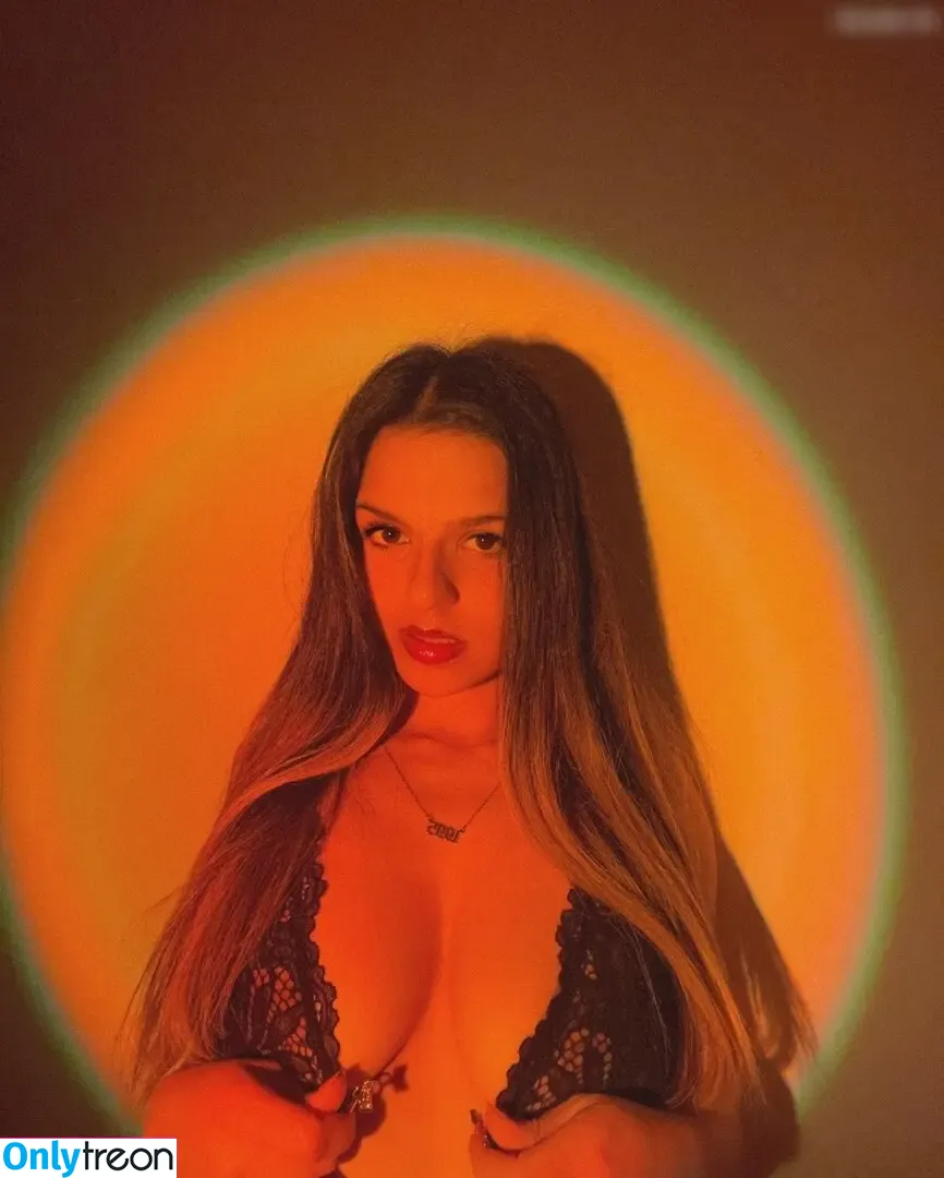 Sassysai nude photo #0010 (romi_twitch)