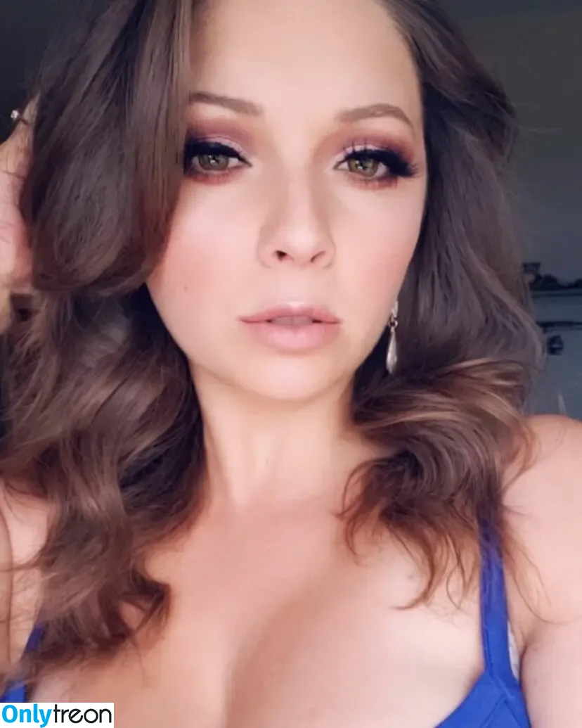 Sassysiren голая photo #0005 (SSiren28 / sassysiren28)
