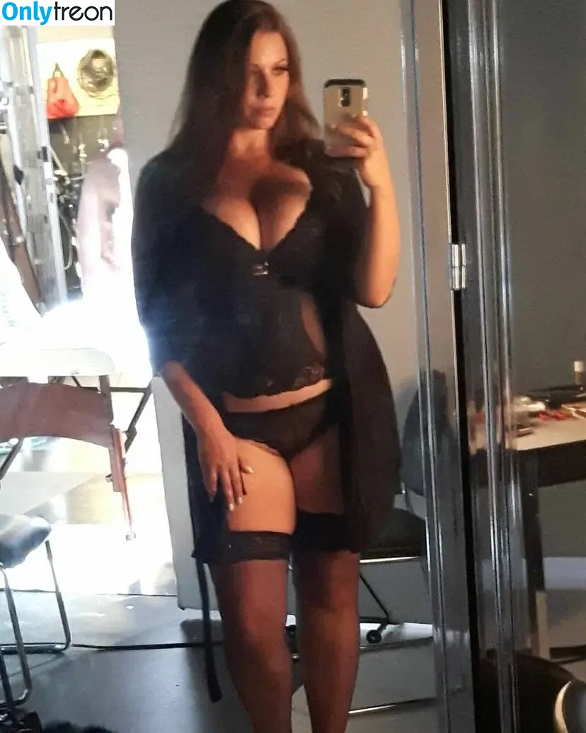 Sassysiren голая photo #0008 (SSiren28 / sassysiren28)