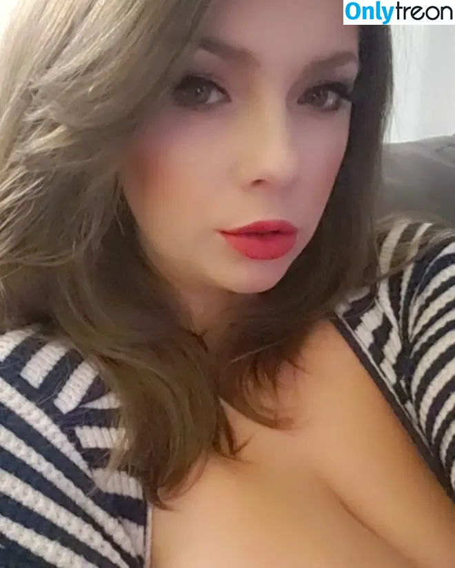 Sassysiren голая photo #0025 (SSiren28 / sassysiren28)