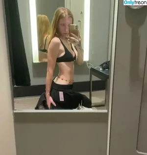 Satangjuseyo nude photo #0001