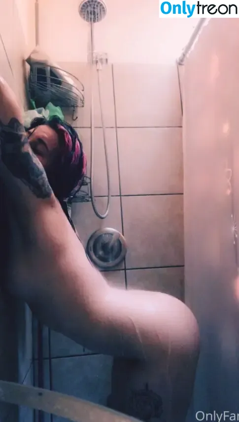 Satans_bountryhunter nude photo #0005 (Bobakatt / boba_katt1703)