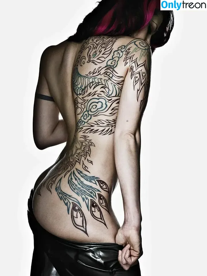 Satine Phoenix nude photo #0028 (Satinephoenix)