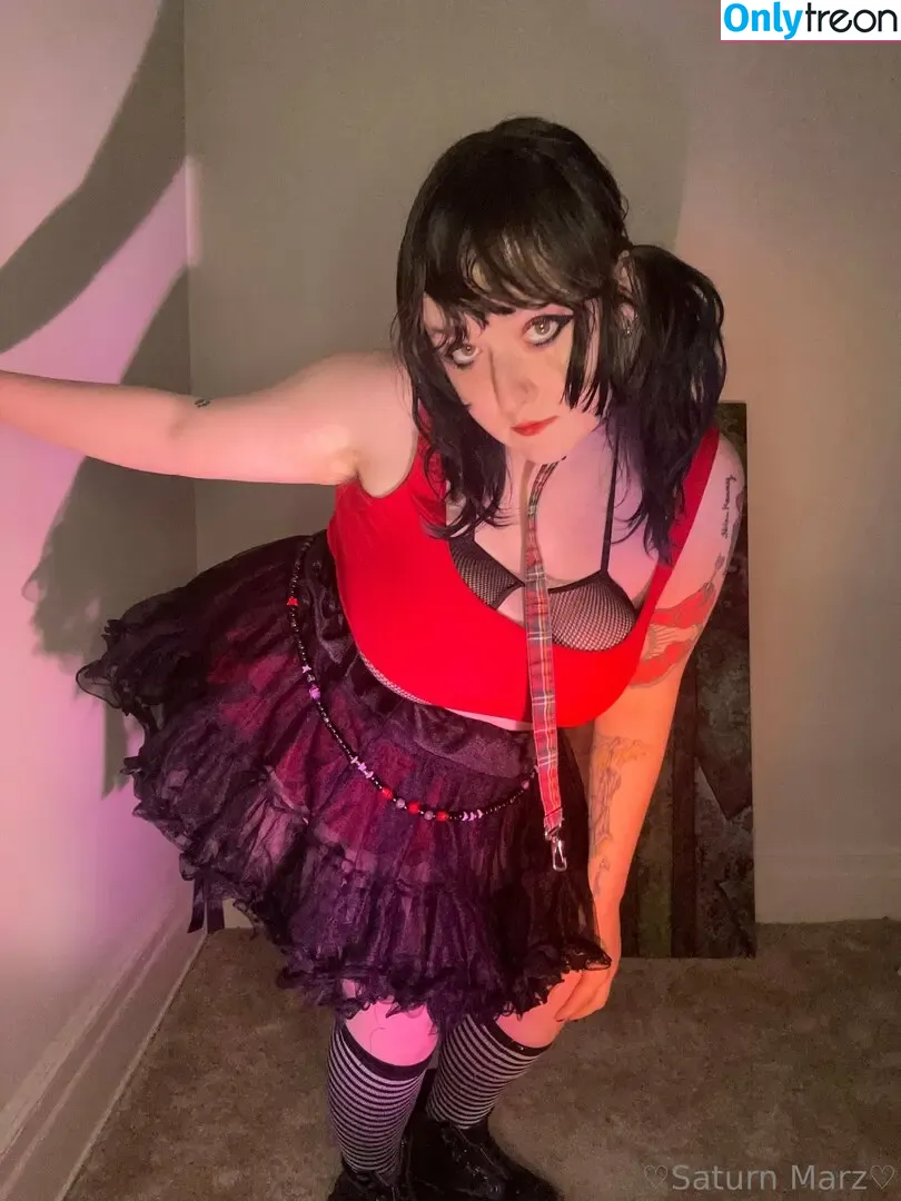 Saturnmarz nude photo #0041 (bigtiddygothbae)