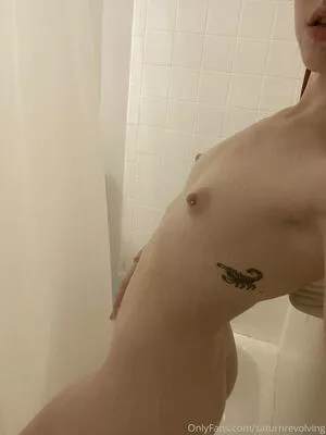 Saturnrevolving / pugluvr98 / sydney ok (vine / sydneythememe фото голая #0056