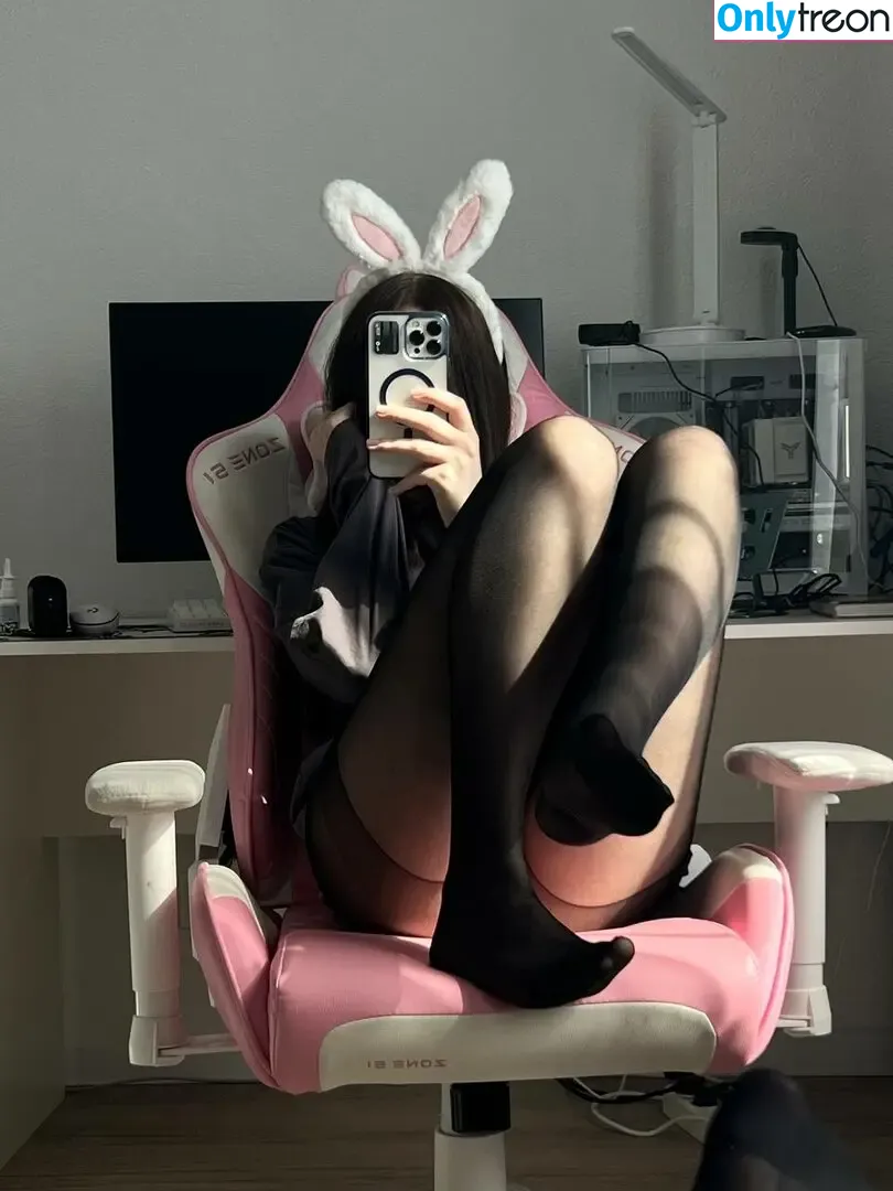 saucensta nude photo #0480 (saucensta)