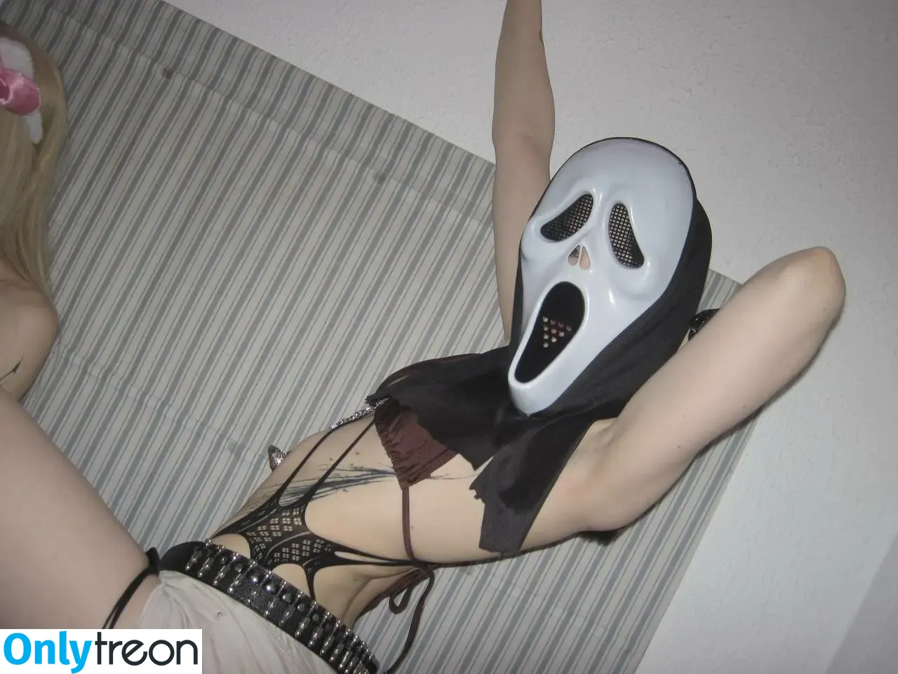 saucensta nude photo #0615 (saucensta)