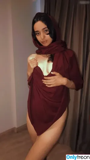 Saya Karim / sayakarim00 / sayakarim1950 nude photo #0007