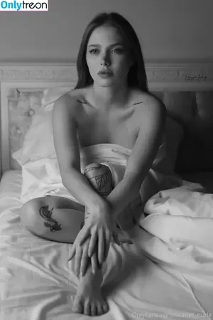  nude photo #0009