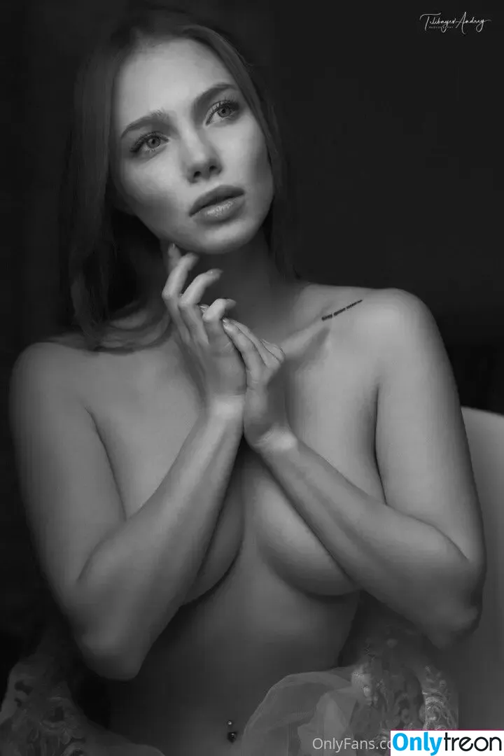 scarlet_nude nude photo #0032 (scarlet_nude)