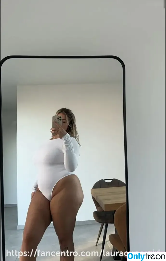 Schepenslaura curvychubgirl nude photo #0018 (curvychubgirl / schepenslaura)