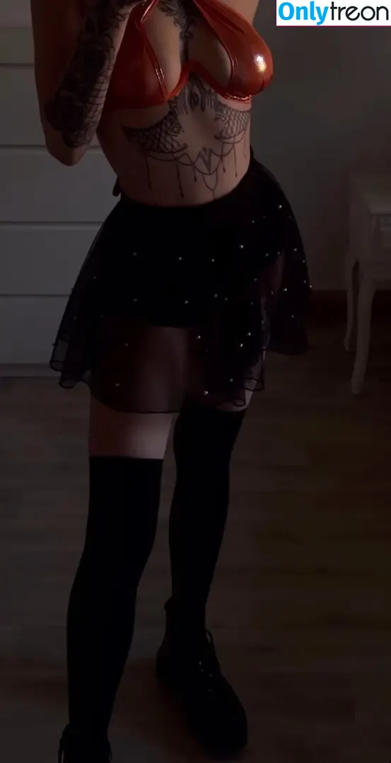 schweinenuttenfotzenscheisse nude photo #0043 (schweinenttenftzenscheisse)