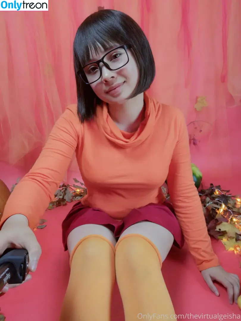 Scooby Doo nude photo #0228 (Daphne / Velma / scoobydoo)