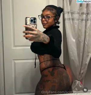 scottygotfanss / mrscottygotfanss nude photo #0010
