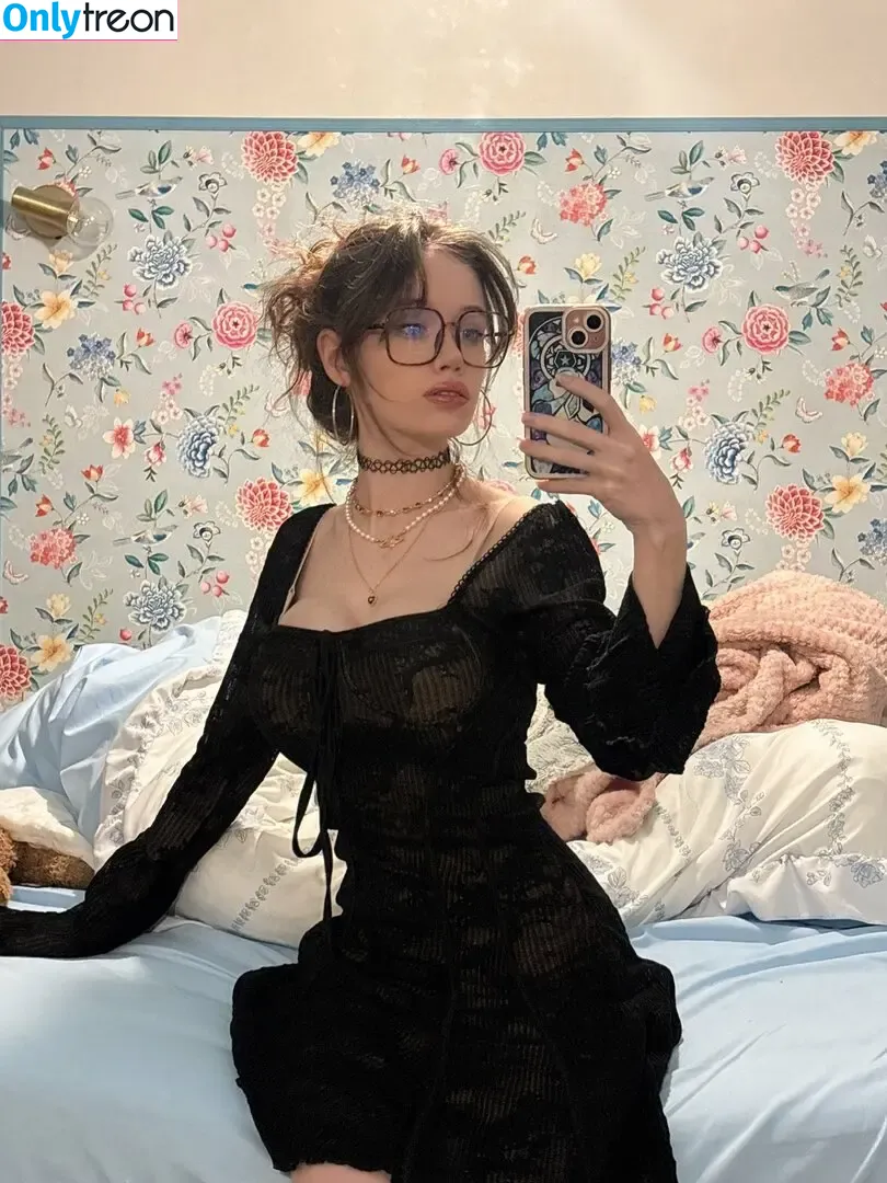 Seckooh nude photo #0218 (Seckooh_art)