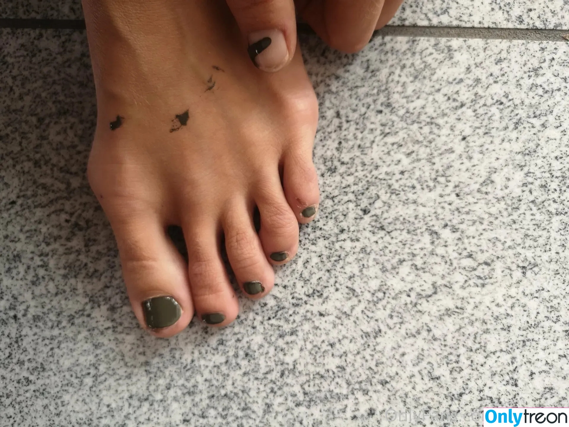 secret.feetbeauty голая photo #0072 (secret.feetbeauty)