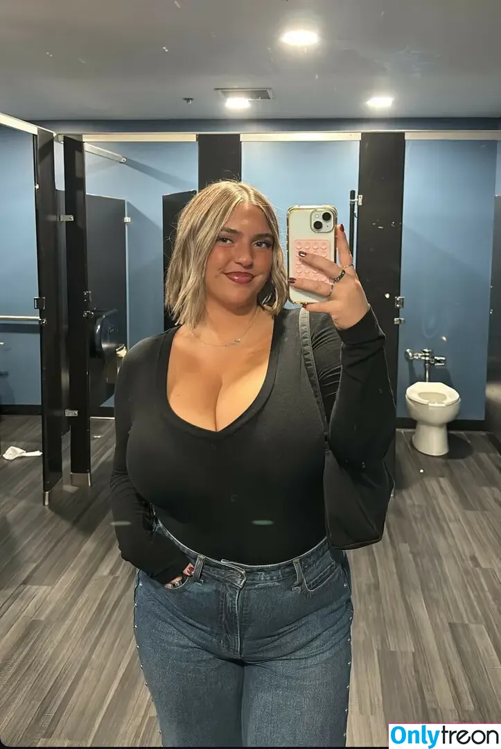seerahb2 nude photo #0438 (sheygabriella / sierra_bellingar / sierralorae)