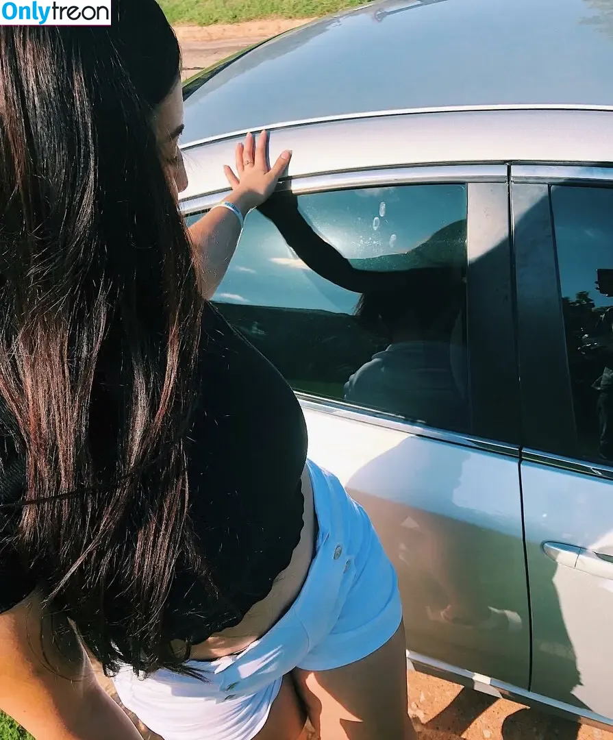 Selena Flores nude photo #0019 (selenadeflor / szf_xo / theselenaflores)