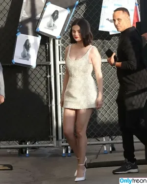 Selena Gomez / selena.gomez / selenagomez nude photo #9662