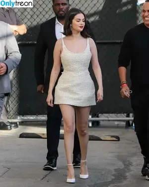 Selena Gomez / selena.gomez / selenagomez nude photo #9669