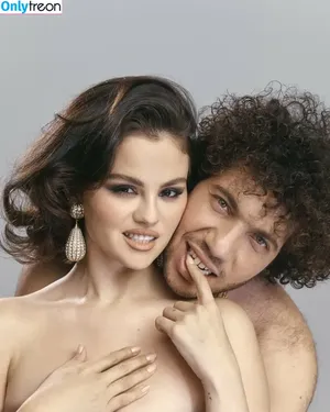 Selena Gomez / selena.gomez / selenagomez nude photo #9749