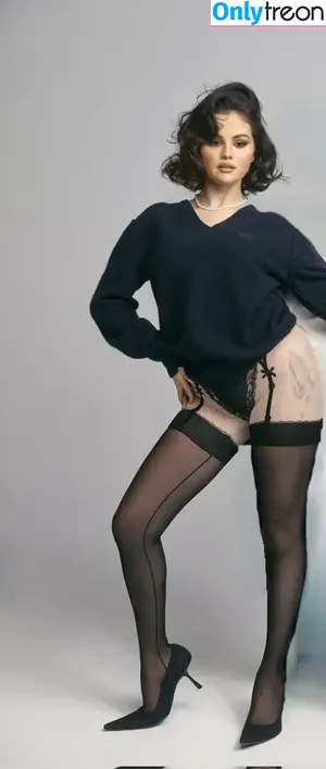 Selena Gomez / selena.gomez / selenagomez nude photo #9769