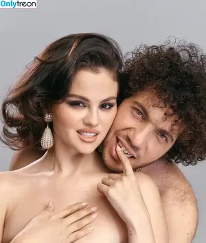 Selena Gomez / selena.gomez / selenagomez nude photo #9782