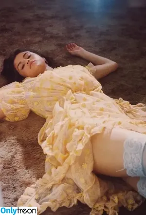 Selena Gomez / selena.gomez / selenagomez nude photo #9870