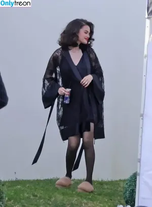Selena Gomez / selena.gomez / selenagomez nude photo #9874