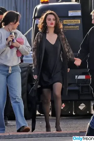 Selena Gomez / selena.gomez / selenagomez nude photo #9879