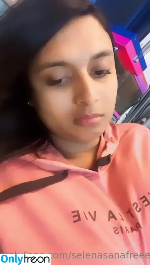 selenasanafreee nude photo #0003 (anythingforselenaaassss)