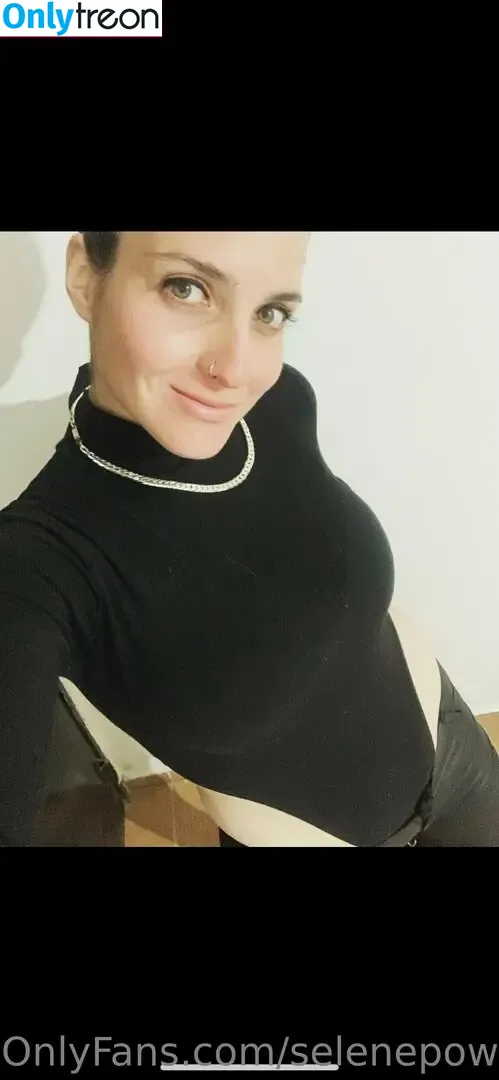 selenepower nude photo #0004 (selena.power)