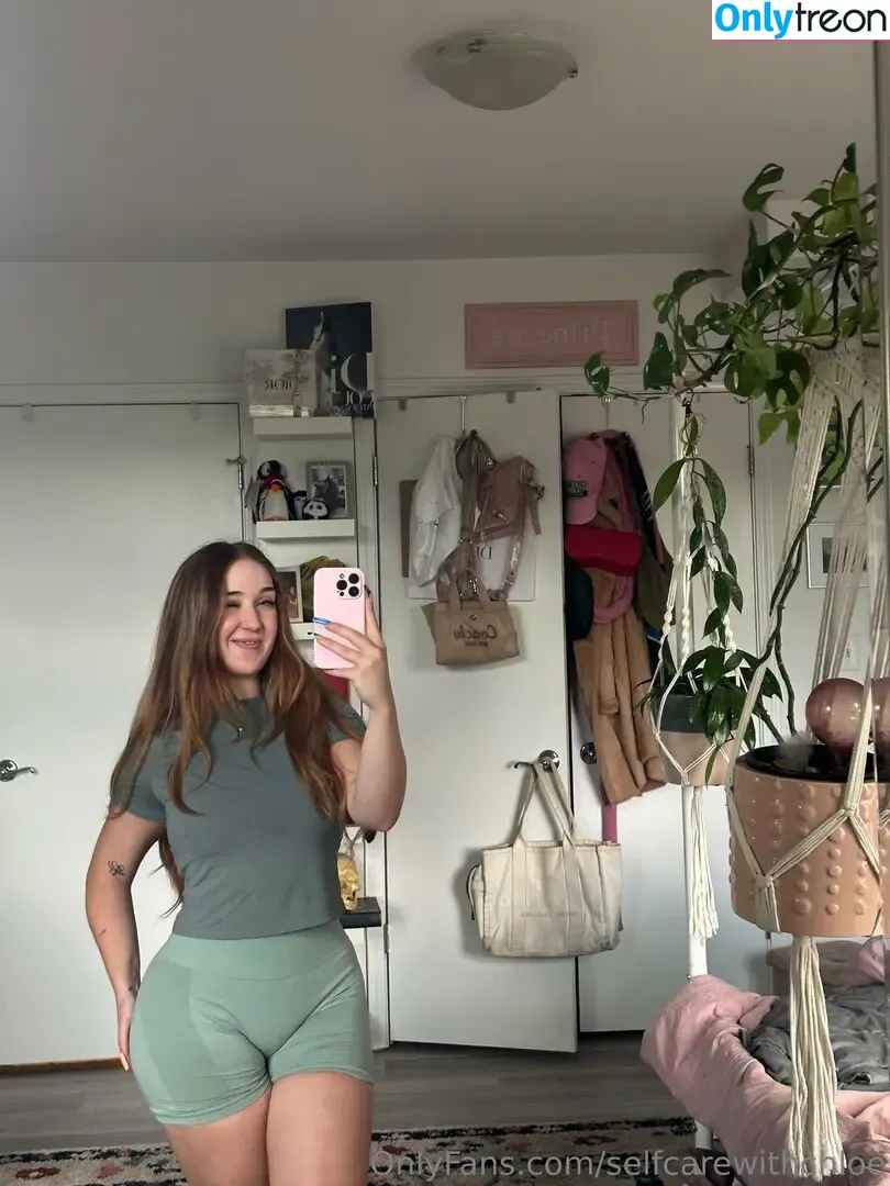 selfcarewithchloe голая photo #0191 (_selfcarewithchloe)