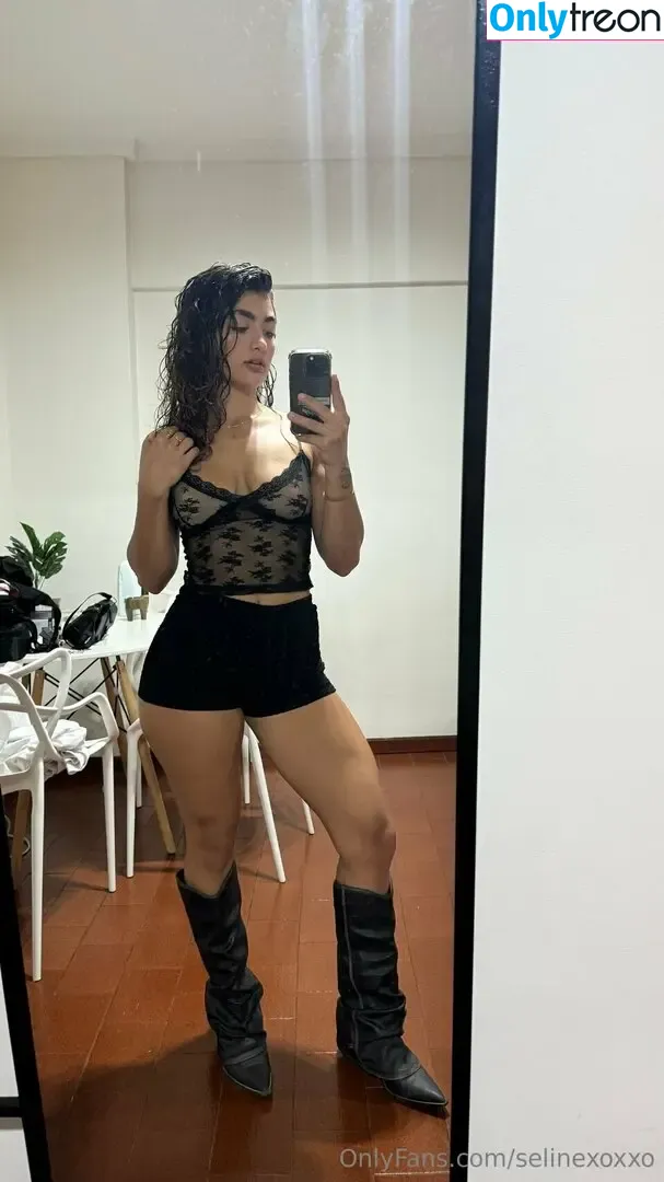 Selinexoxxo nude photo #0013 (selineofficialxo)