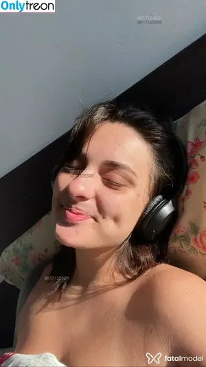 Senhoritaisasilva / Izzasete / senhoritaalicia / srtaeafins nude photo #0016