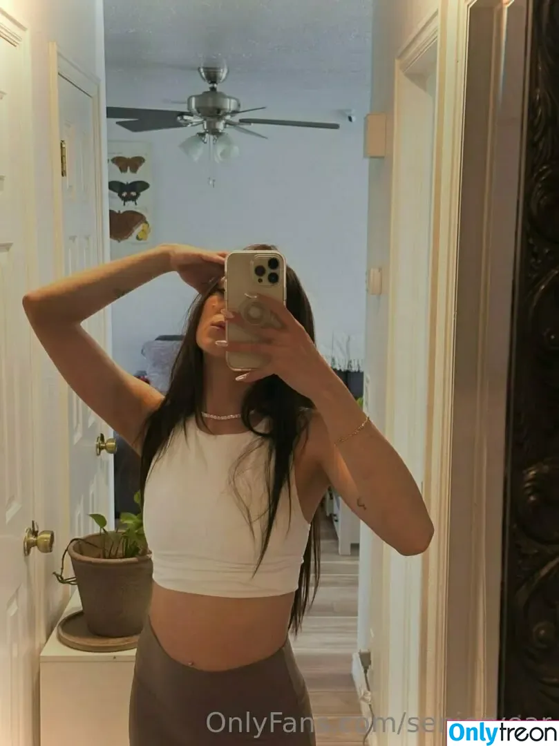 senioryear голая photo #1146 (Alexis / senioryearnetflix)