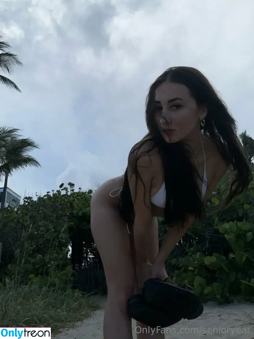 senioryear nude photo #1826 (Alexis / senioryearnetflix)