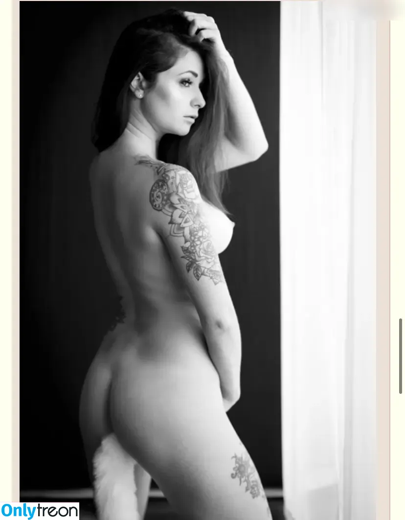 Sensualmik nude photo #0030 (Sensualmik)