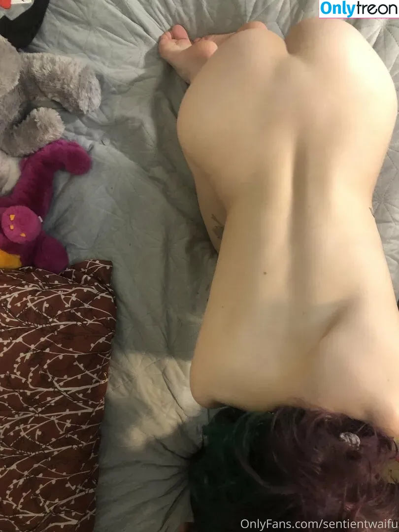sentientwaifu голая photo #0024 (sentient_waifu)