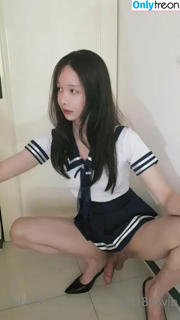 Seoyeojin13 nude photo #0023 (o9u2se3t1898vlb)