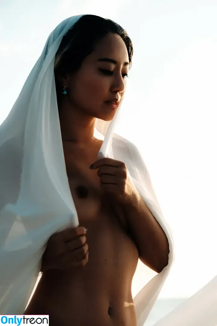 Serena Jung nude photo #0039 (iam.serenas)