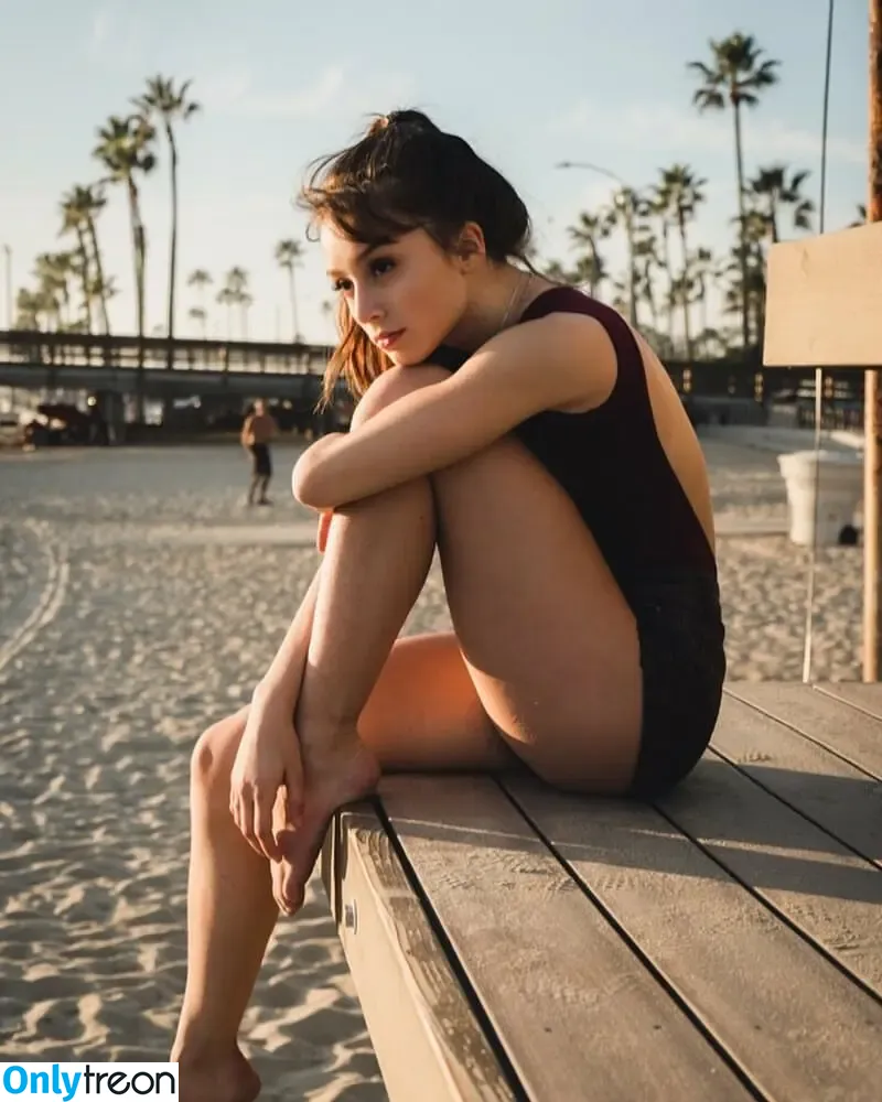 Serena Mello голая photo #0008 (Food Truck Girl / brunomellooficial / serenamello)